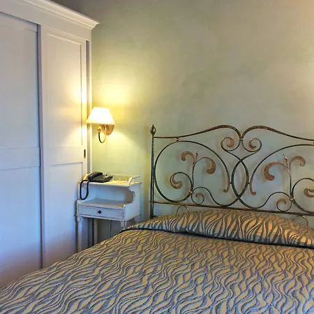 Borgo Sant'Ippolito Country Hotel Ginestra Fiorentina Exterior photo